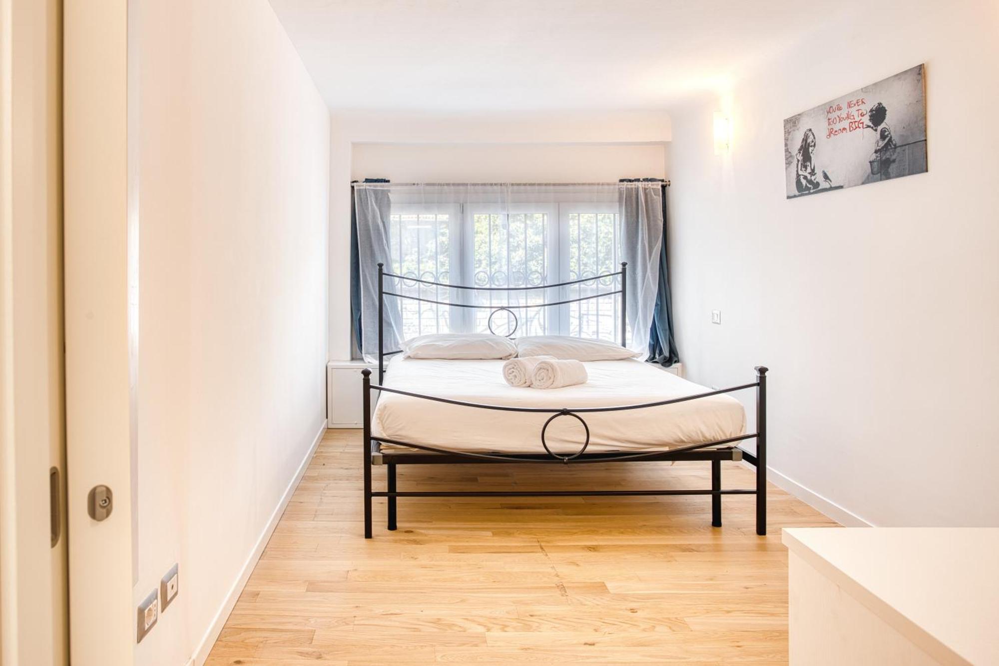Walk To Navigli - Via Gola - 2 Bedrooms Mailand